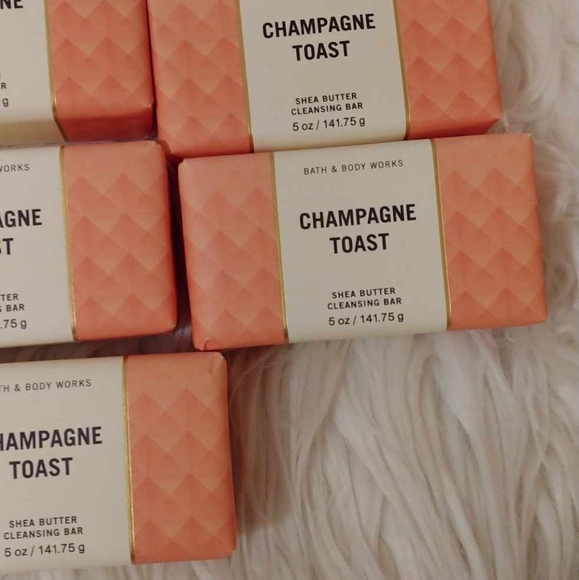 💖FIRM! NWT BATH AND BODY CHAMPAGNE TOAST SHEA BUTTER CLEANSING BAR SET - Picture 3 of 6